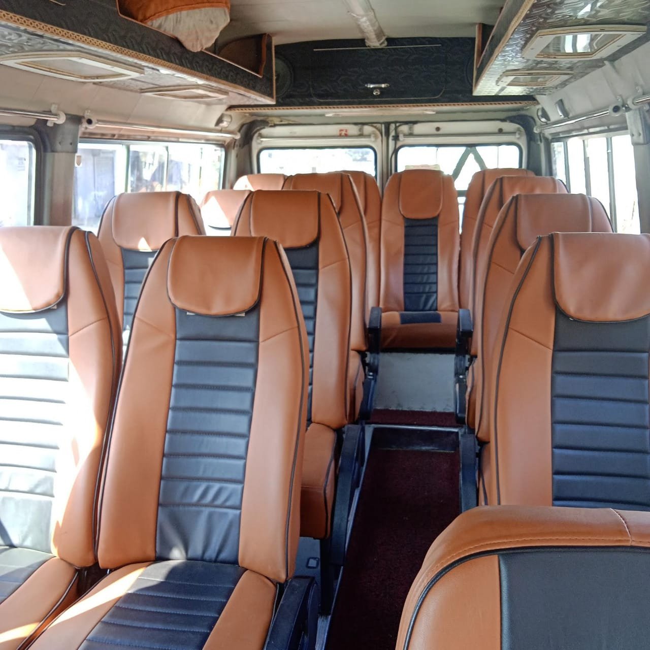13 Seater Tempo Traveller in Kotdwar